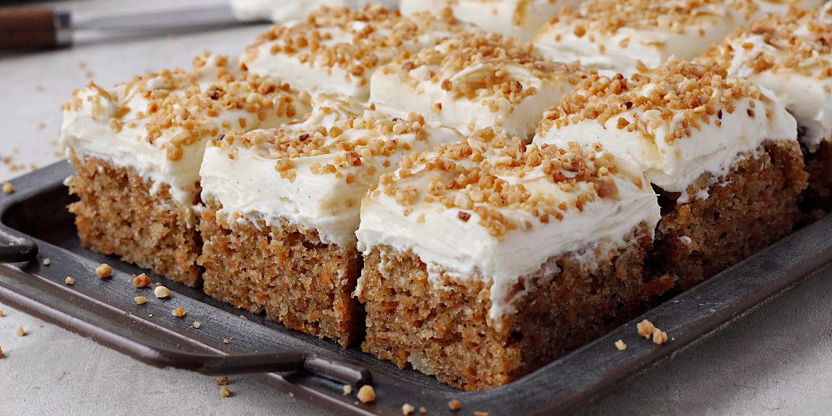 Oppskrift på gulrotkake i langpanne