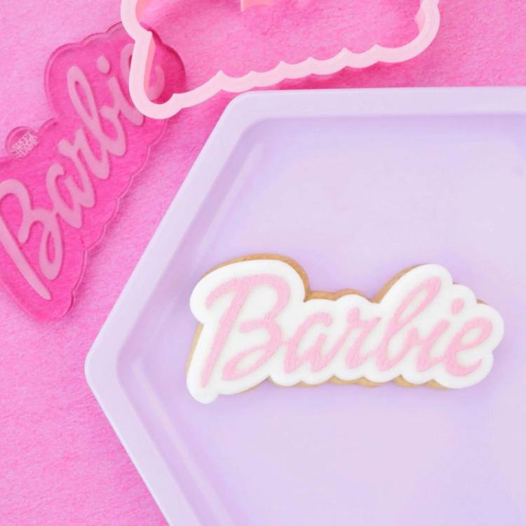 sweet stamp outboss stamp n cut barbie