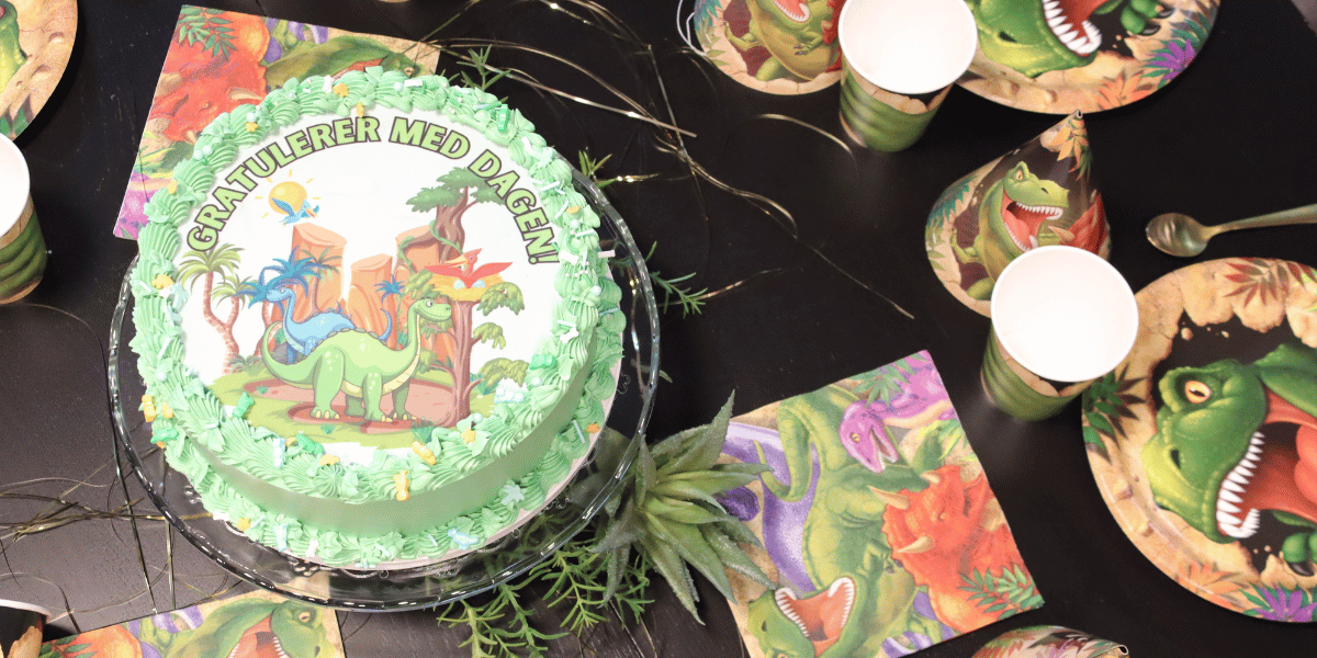 Hvordan feste kakebilde på kaken – enkel steg-for-steg guide