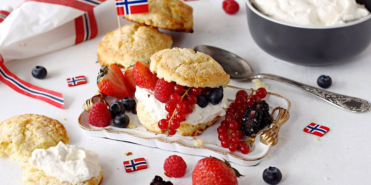 Oppskrift på dessert scones med sitrus & hvit sjokolade