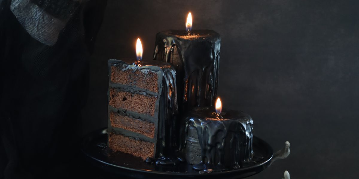 Skumle Halloween kubbelys av kake