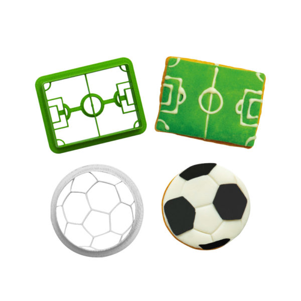 pepperkakeutstikker fotball og fotballbane