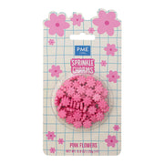 PME Strøssel -Pink Flowers-, Rosa, 12 mm, 25 g  Gi bakverkene dine et snev av blomstrende eleganse med PME Pink Flowers Sprinkle Charms. Dette er ikke bare vanlig strøssel, men store og sjarmerende rosa blomster som umiddelbart gir kaker, muffins og desserter et profesjonelt og lekent utseende. Med en diameter på ca. 12 mm fungerer disse som små "charms" som setter prikken over i-en på ethvert bak