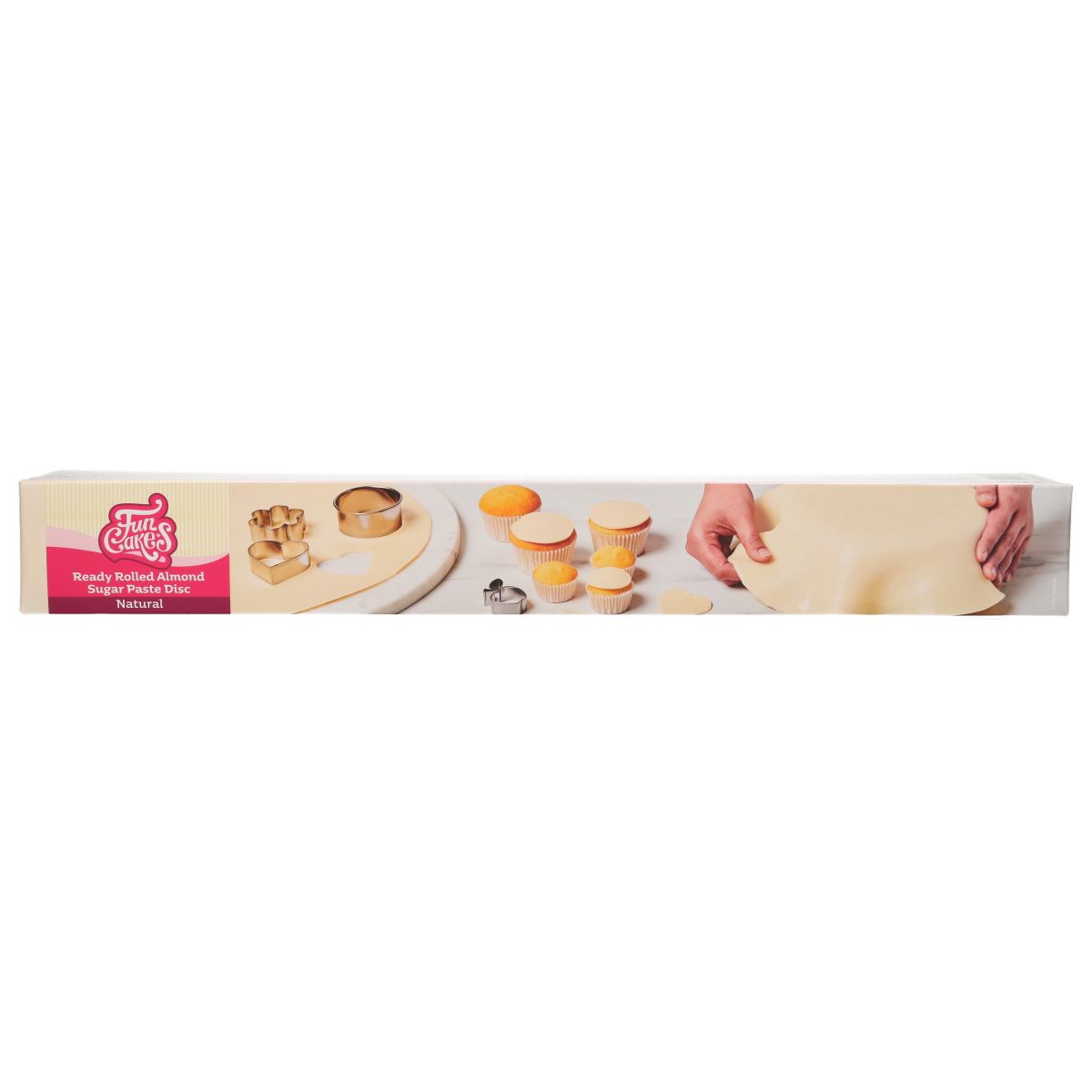 FunCakes Ferdig kjevlet mandelsukkerpasta -Natural-, Kremhvit, 430g  Ønsker du smaken av klassisk marsipan, men fleksibiliteten til moderne fondant? FunCakes Ferdig kjevlet mandelsukkerpasta er en innovativ "marsefond" som gir deg det beste fra to verdener. Dette er et ferdigkjevlet lokk bestående av 60% førsteklasses marsipan og 40% elastisk sukkerpasta. Resultatet er en rik mandelsmak kombinert 