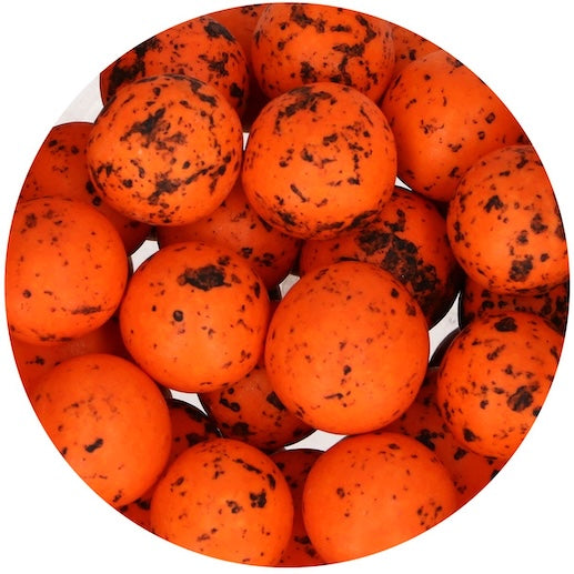 Wilton Choco Crunch Pearls -Spicy Halloween-, Orange, svart splatter, 100 g