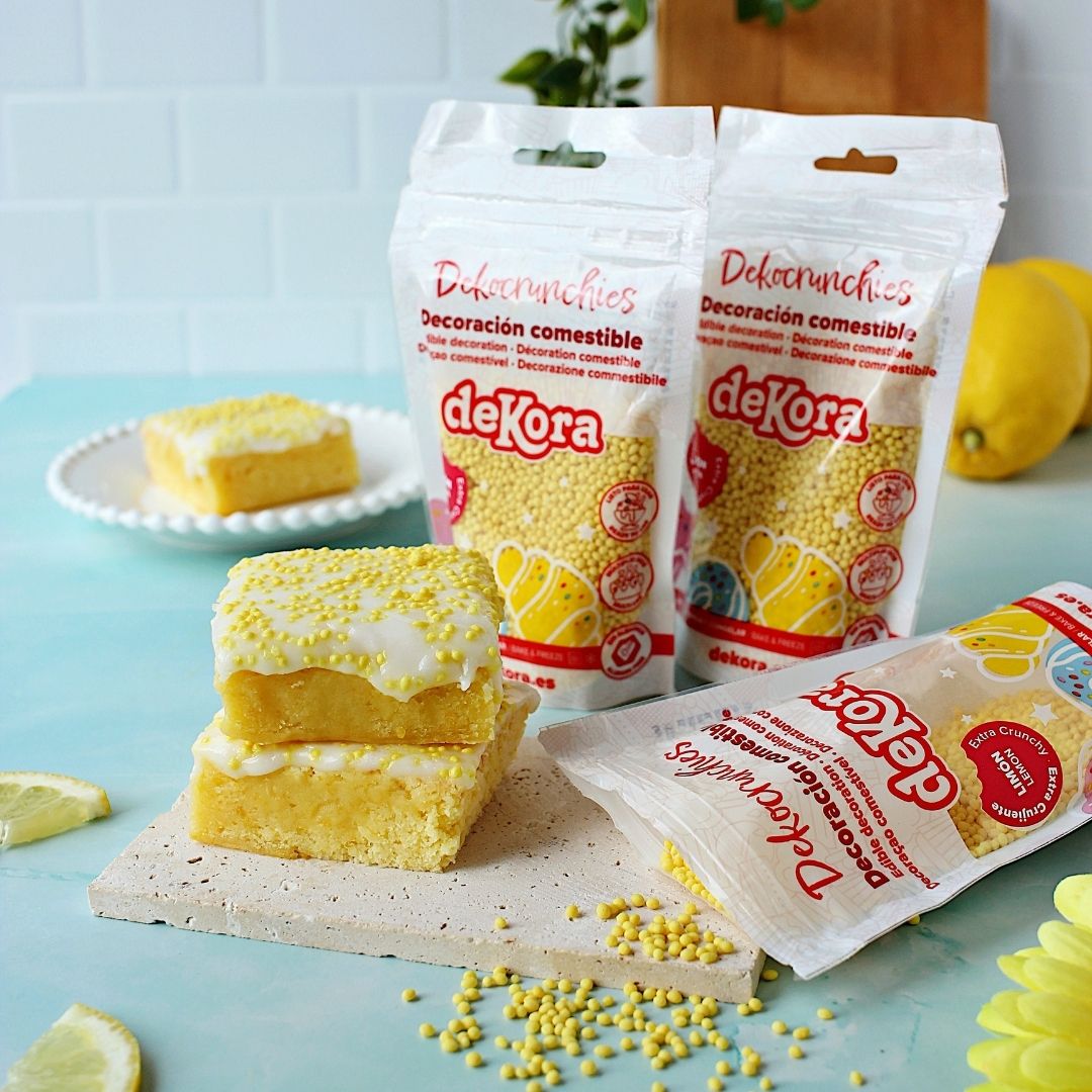 sitronbrownies med sitronstrøssel