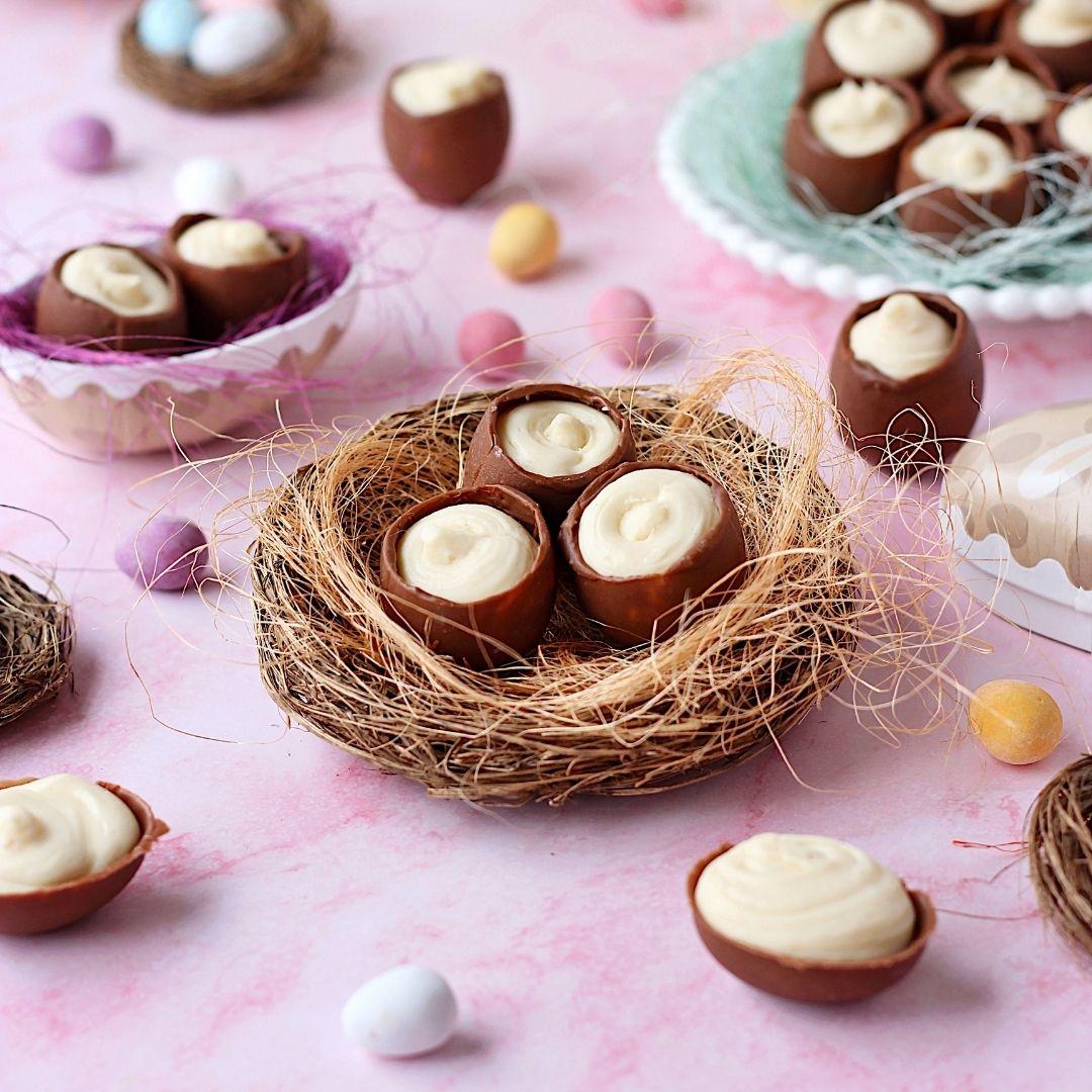 hjemmelagde sjokoladeegg med melkekrem