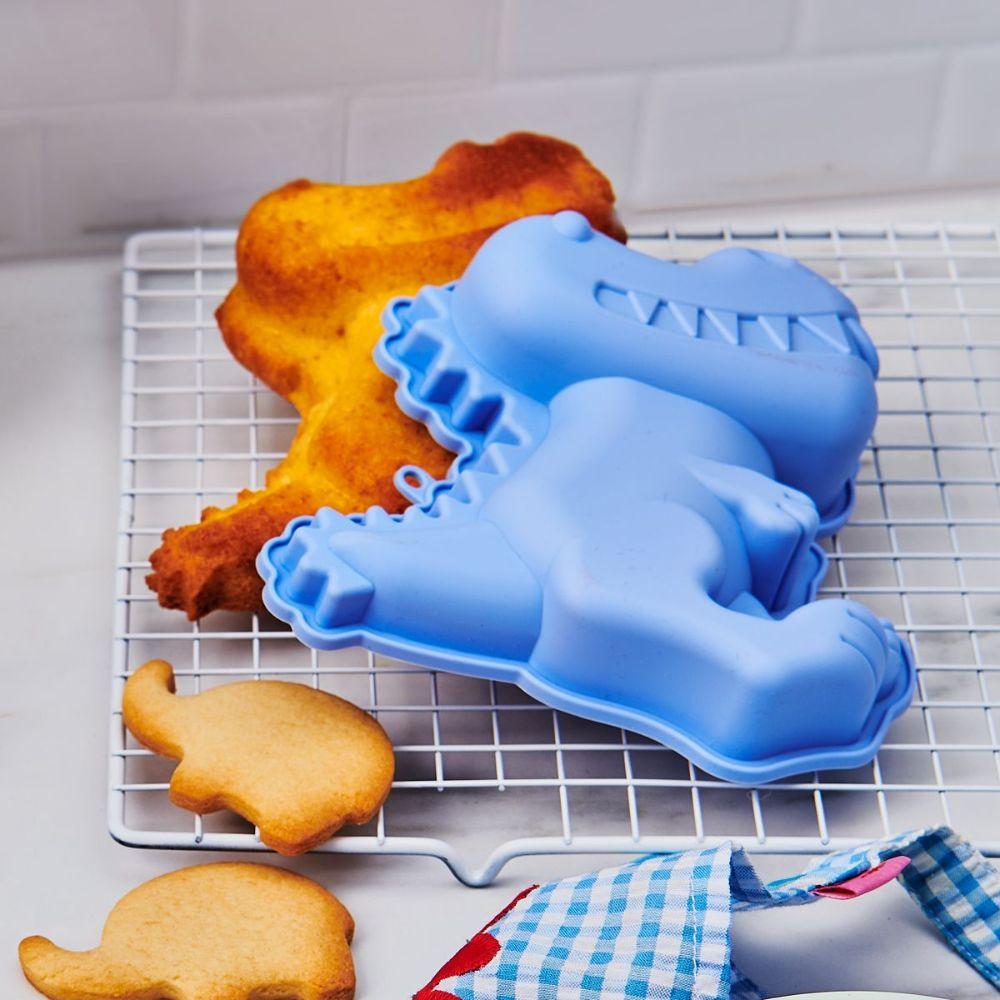 Wilton bakesett dino med silikonform, visp og slikkepott