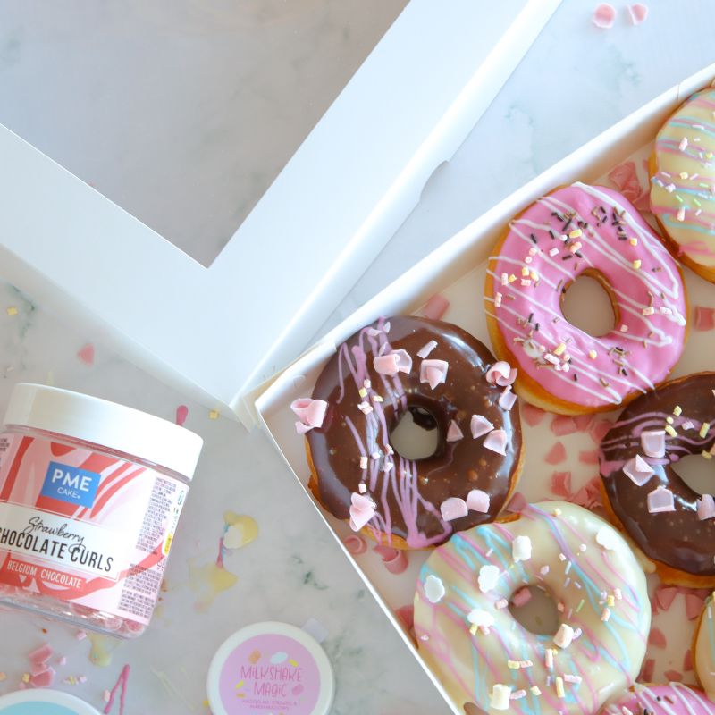 Sjokoladepynt til donuts