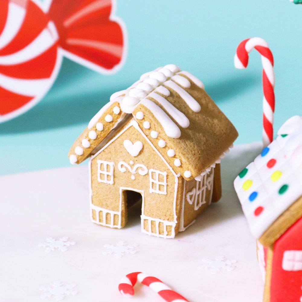 mini pepperkakehus utstikker