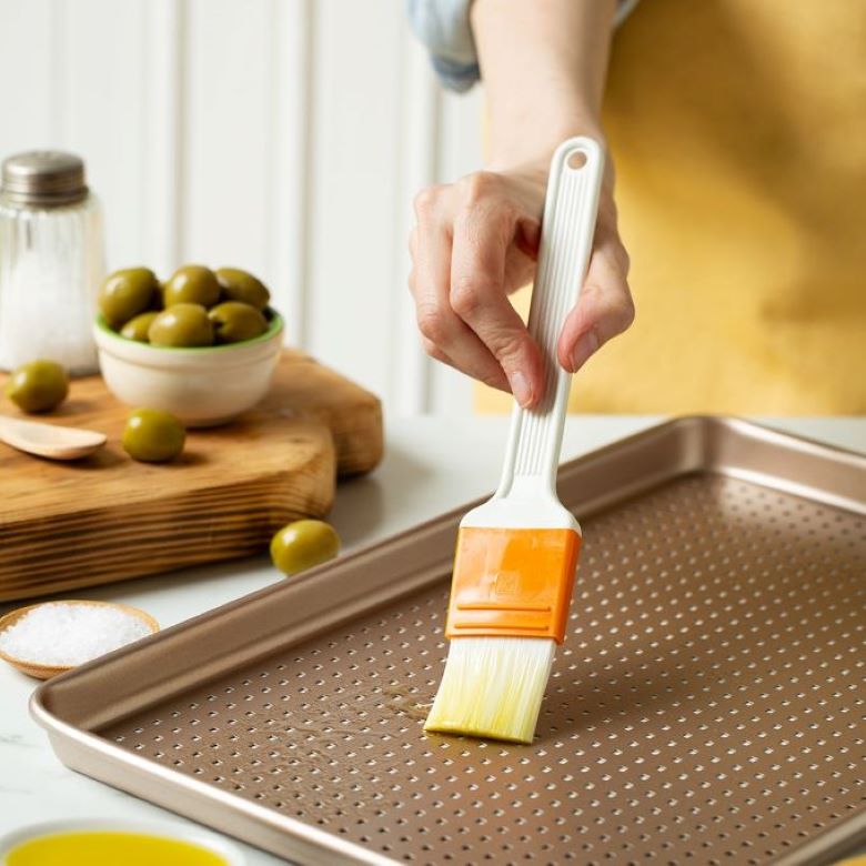 Decora perforert bakeplate – Rosegull – 30x40 cm
