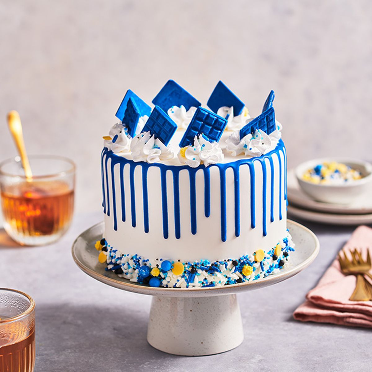 Dryppkake med blå sjokolade