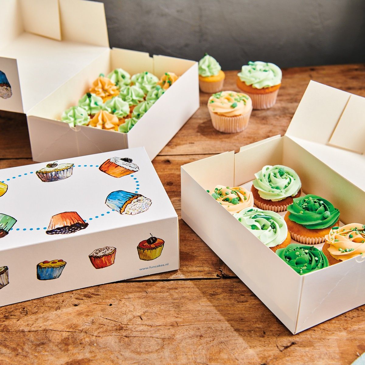 FunCakes Cupcake-boks - cupcake motiv- 24x16x8cm, 3 stk