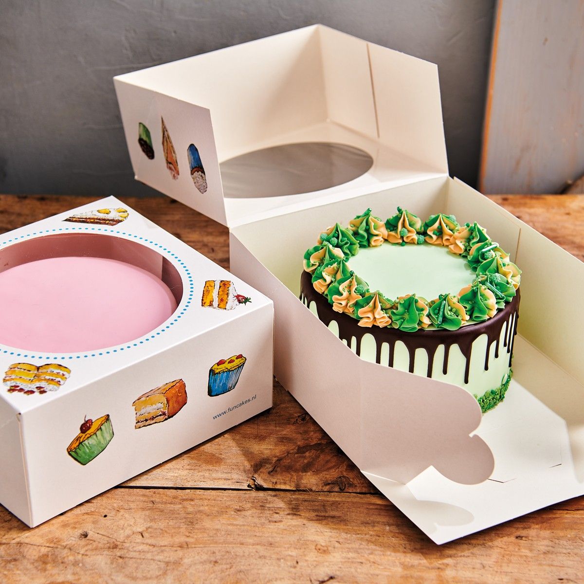 FunCakes Kakeeske -Cakes 26x26x12cm- 2 stk