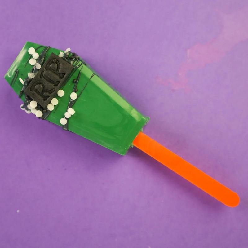 Halloween cakesicle