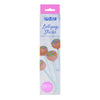 PME Lollipop pinner -20cm- 25 stk Lag vakre lollies med PME lollipop pinner. Lollipop-pinner er spesielt egnet for å lage lollipops med lollipopformer. Ikke egnet for bruk i ovnen. Inneholder 25 stykker. Størrelse ca. 20 cm.