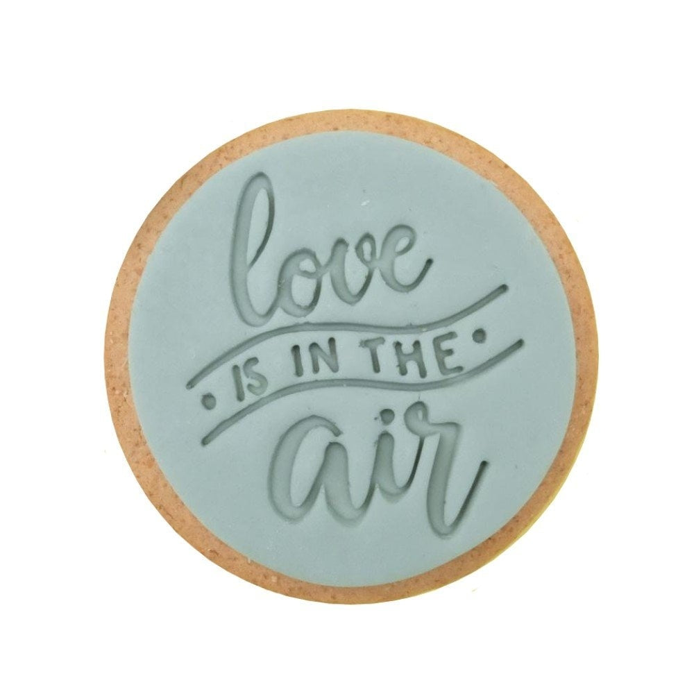 Sweet Stamp Embosser - Love Is In The Air