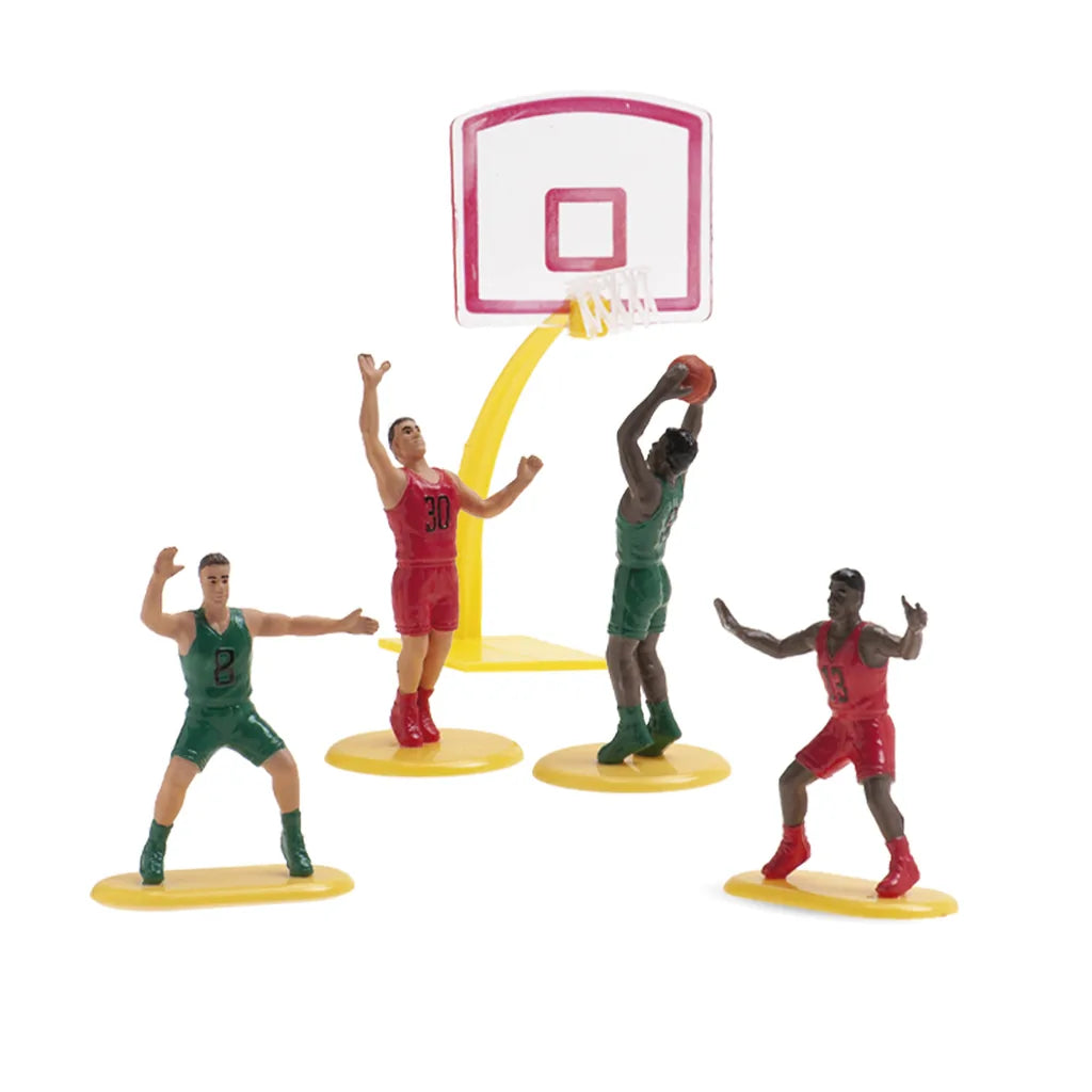 Basketball kaketopp med kurv