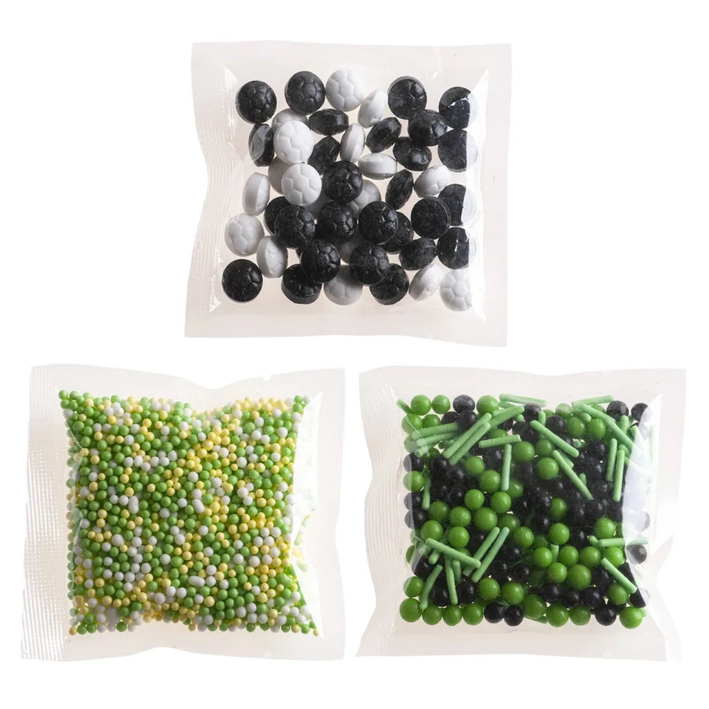 Dekora fotball strøssel mix 70 g med tre separate poser strøssel