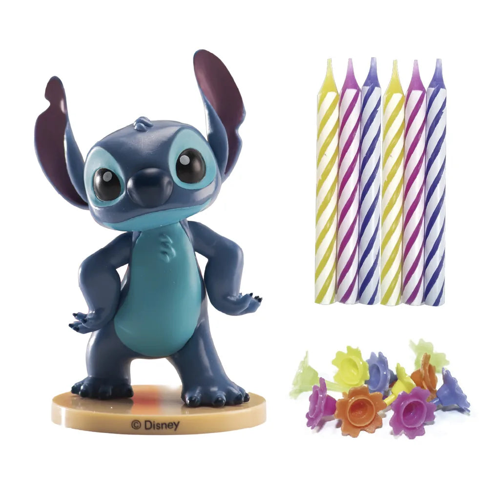 Stitch-figur, stripete kakelys og fargede lysholdere fra deKora