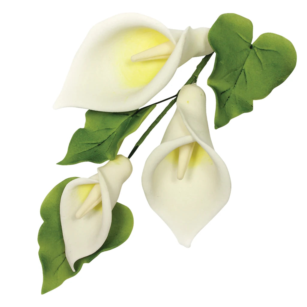 Eksempel på hvite kallaer laget med blomsterutstikkere