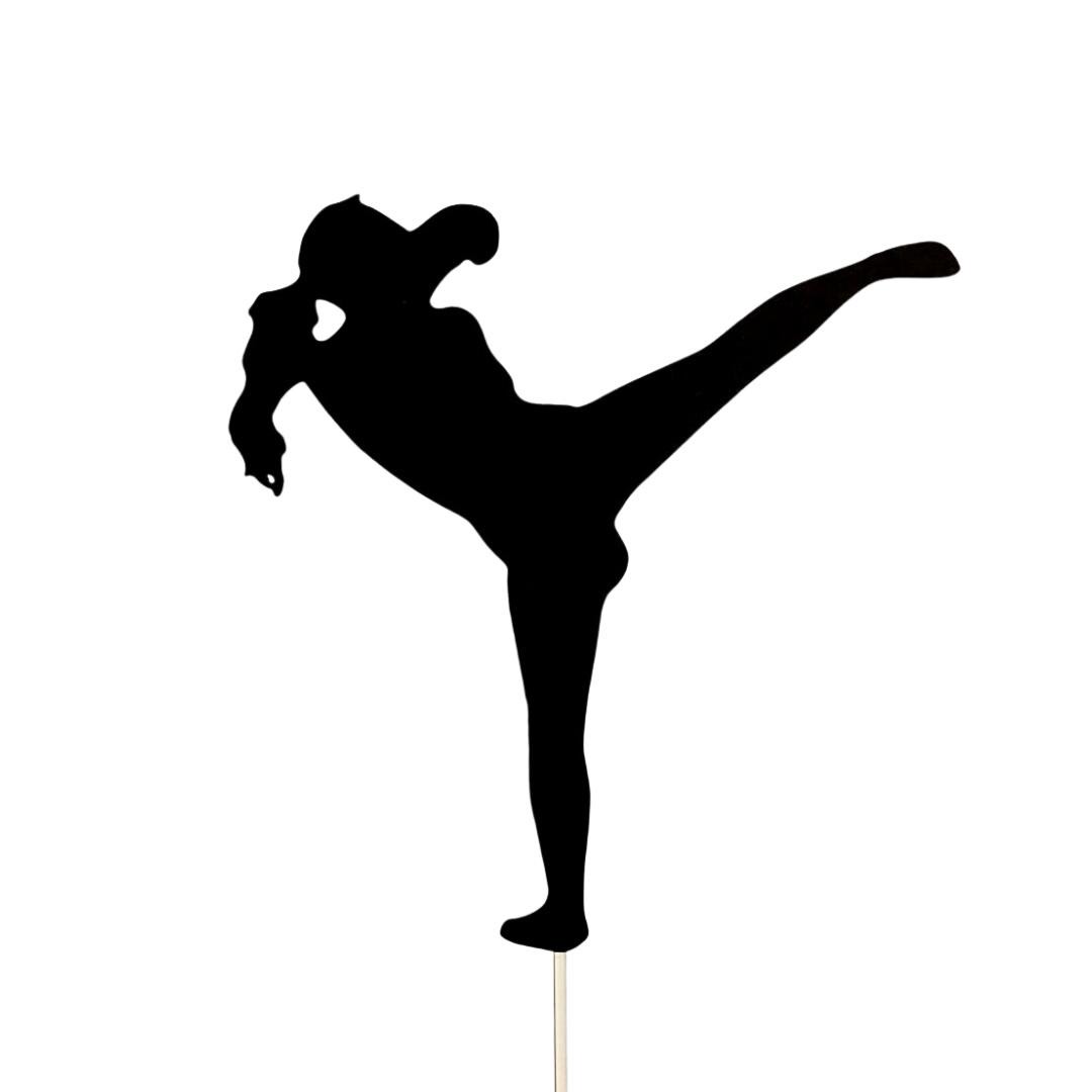 kaketopp jente karate kickboksing