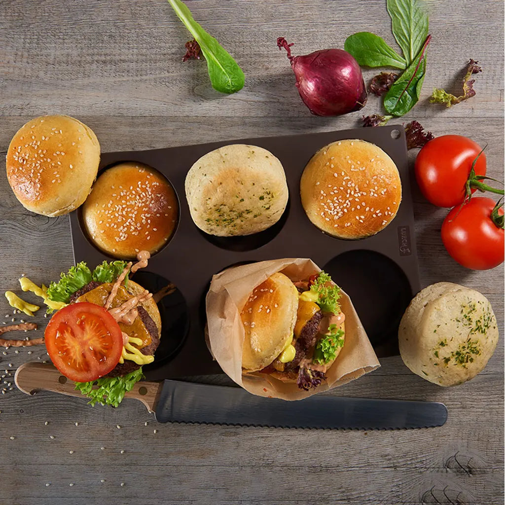 Lurch silikonform med hamburgerbrød og serveringsforslag