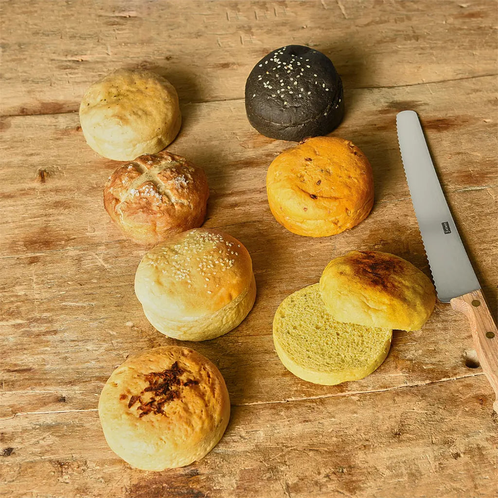 Ulike hamburgerbrød bakt i Lurch silikonform