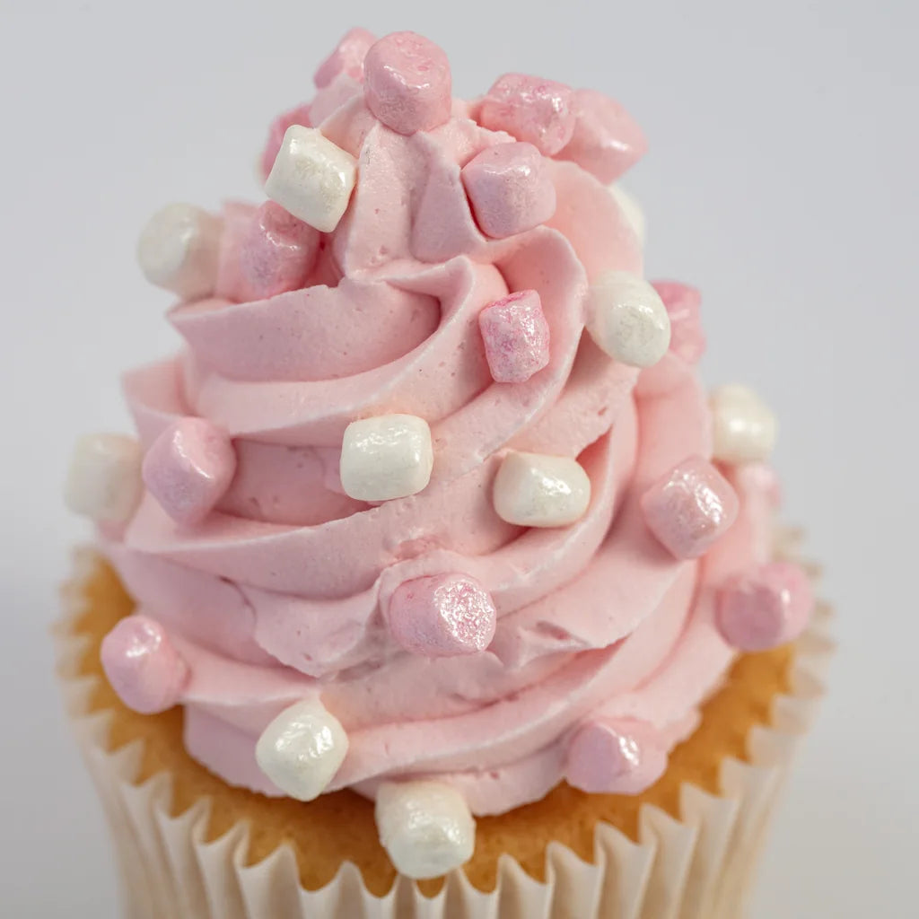 Nærbilde av pme crunch mallows kakestrø rosa og hvit, 86g