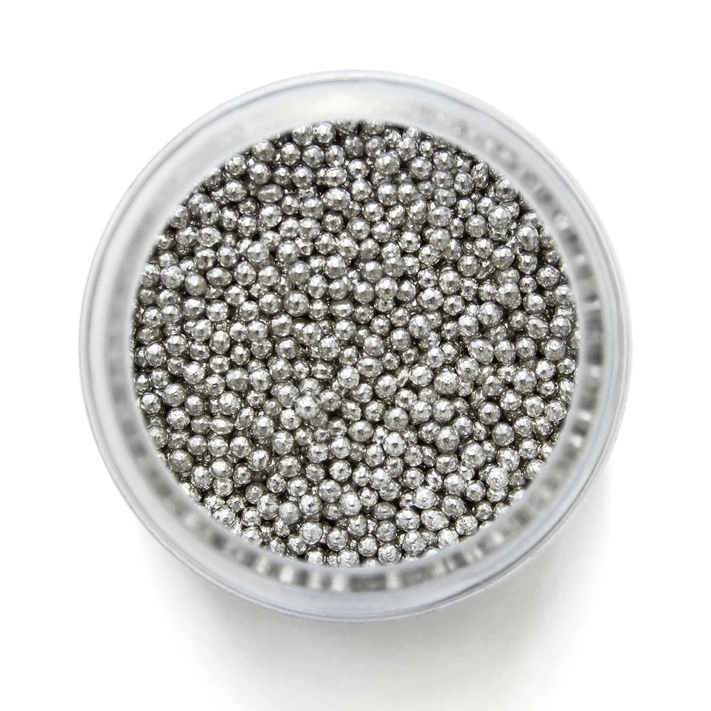 PME nonpareils 25 g sølv – brukt som kakepynt på ferdig dekorert kake
