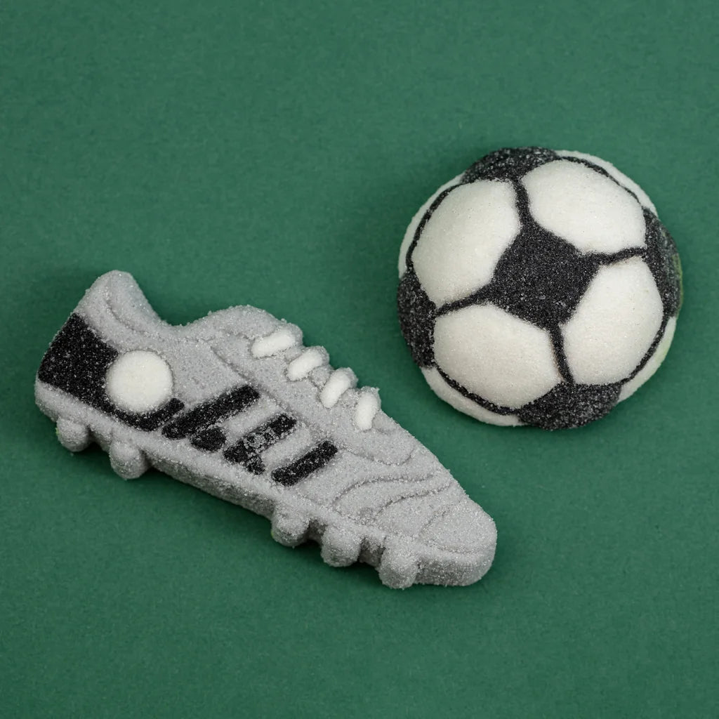 PME Marshmallow-godteri Fotball, 12 stk/180g utenfor emballasjen