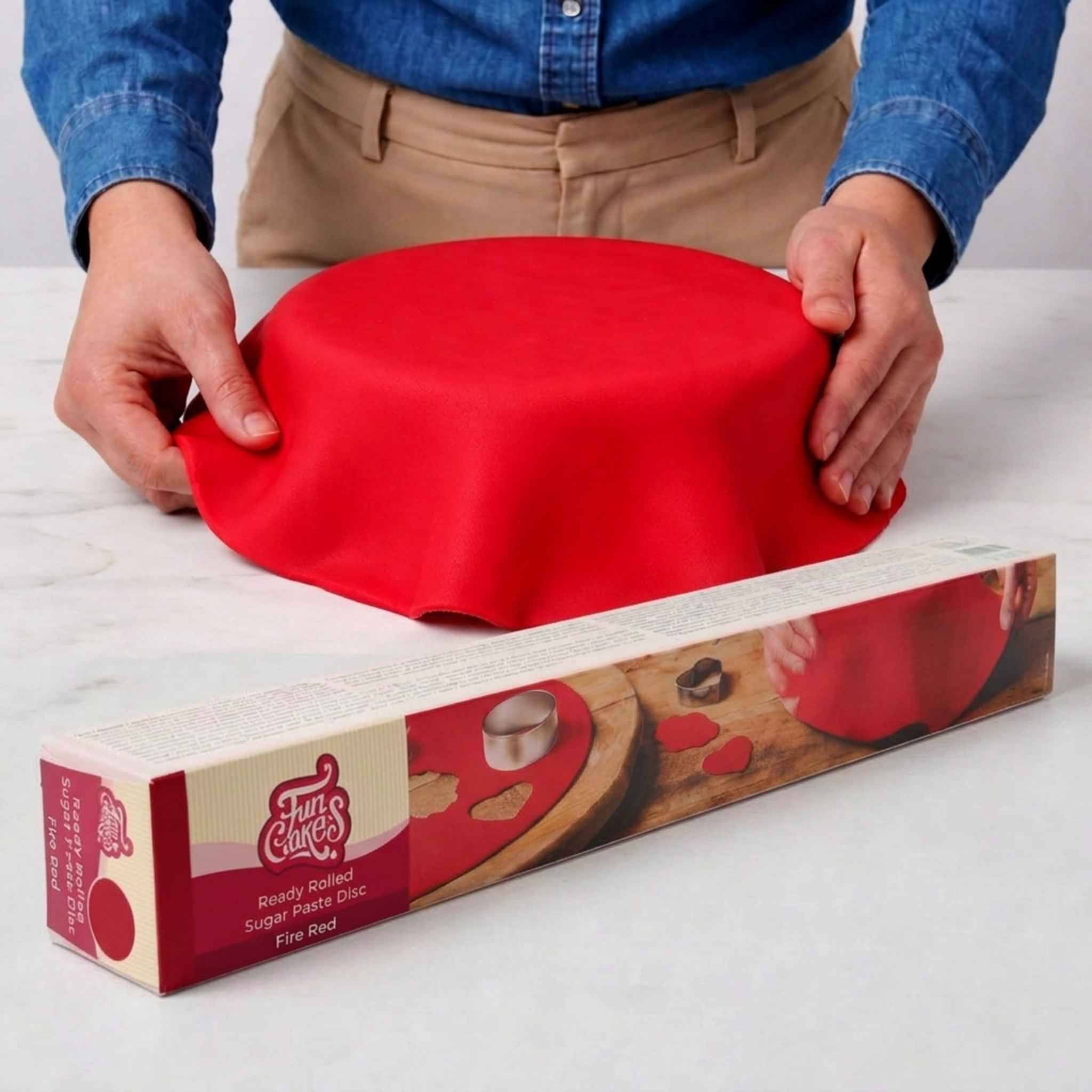 FunCakes Fondantlokk Rød fondant