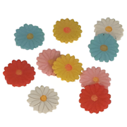 Små blomsterfigurer i tre, 10 stk i pakken