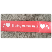 Rosa ordensbånd med hvit tekst babymamma + hjerter