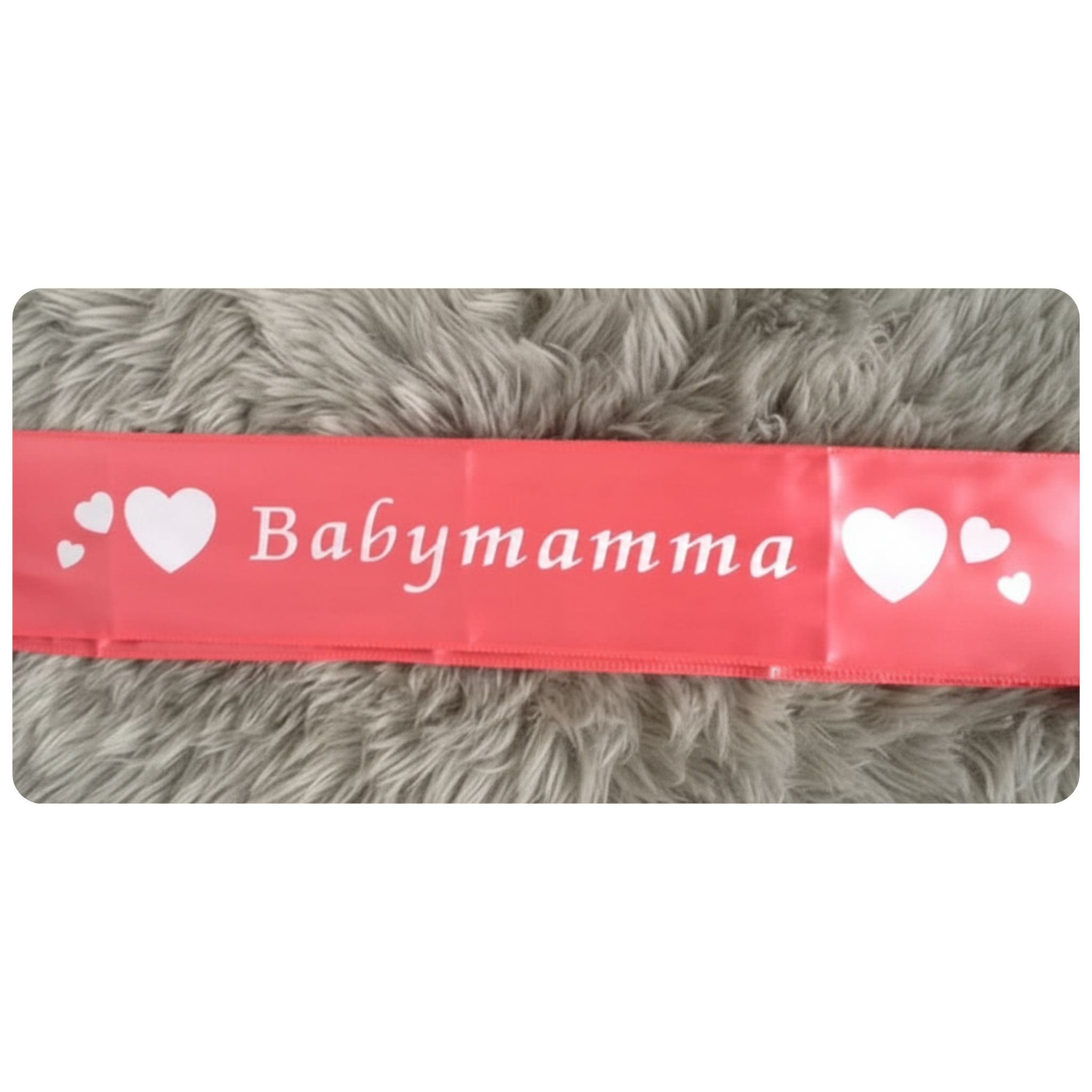 Rosa ordensbånd med hvit tekst babymamma + hjerter