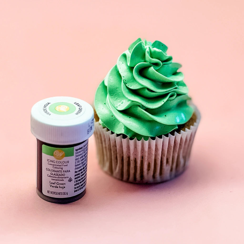 Wilton pastafarge Bladgrønn med cupcake dekorert med grønn krem
