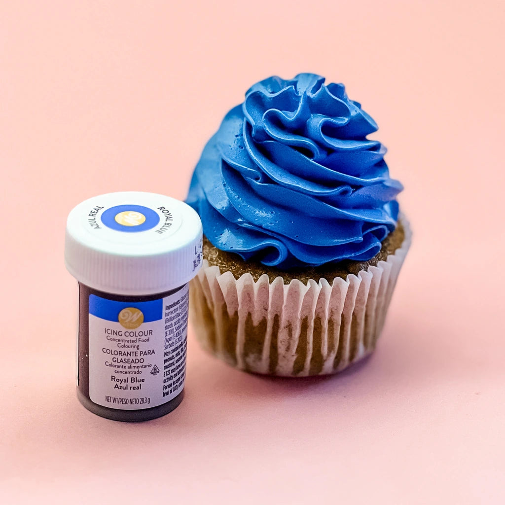 Wilton pastafarge Kongeblå med cupcake dekorert med kongeblå krem