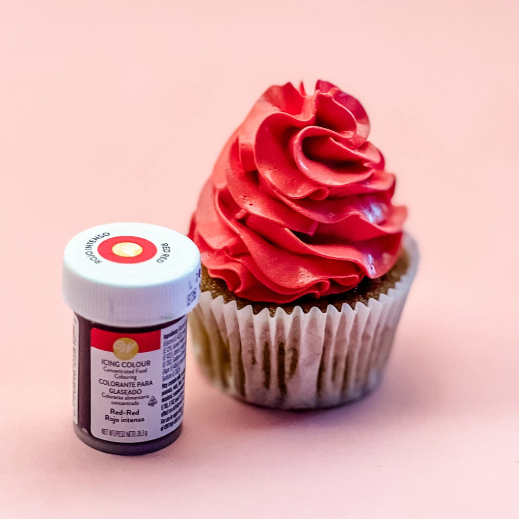 Wilton pastafarge Rød med cupcake dekorert med rød krem