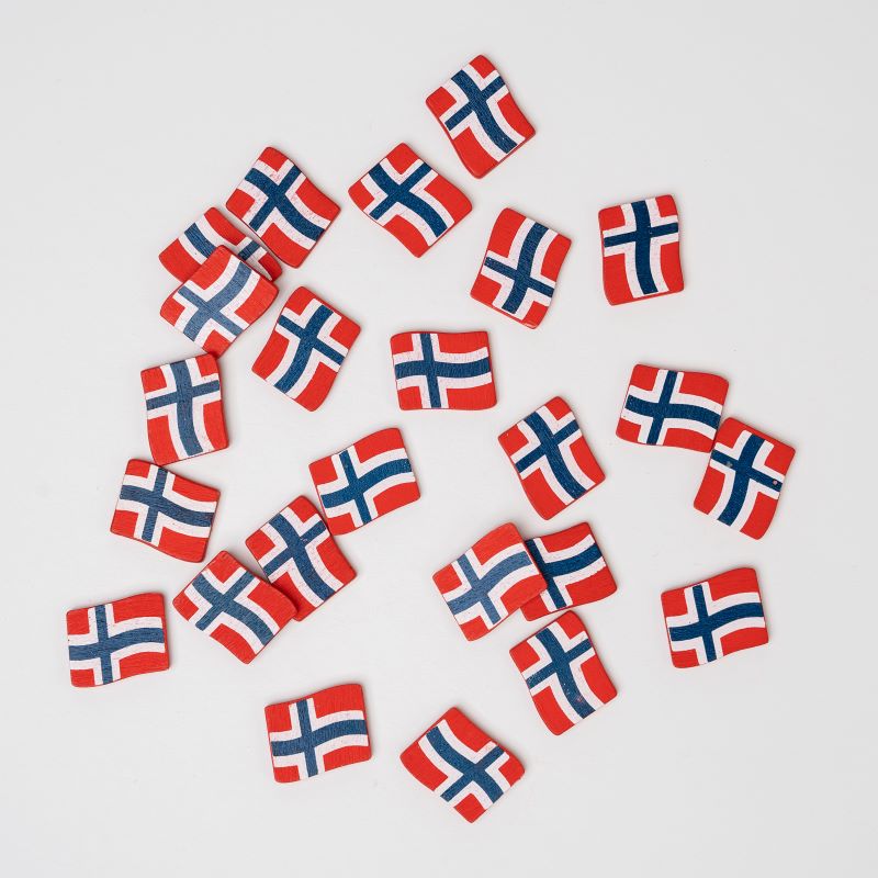 Bilde av Små Norske Flagg I Tre Til Bordpynt, Pk/25